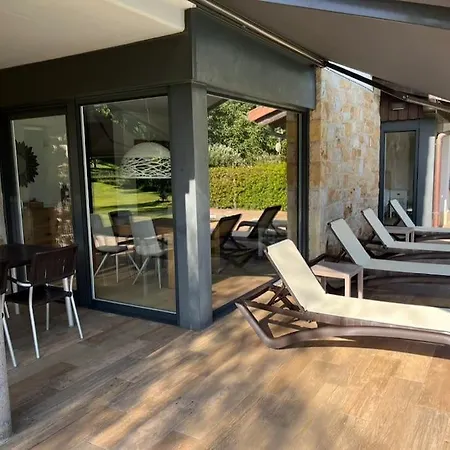 Modern Rustic House Areatza